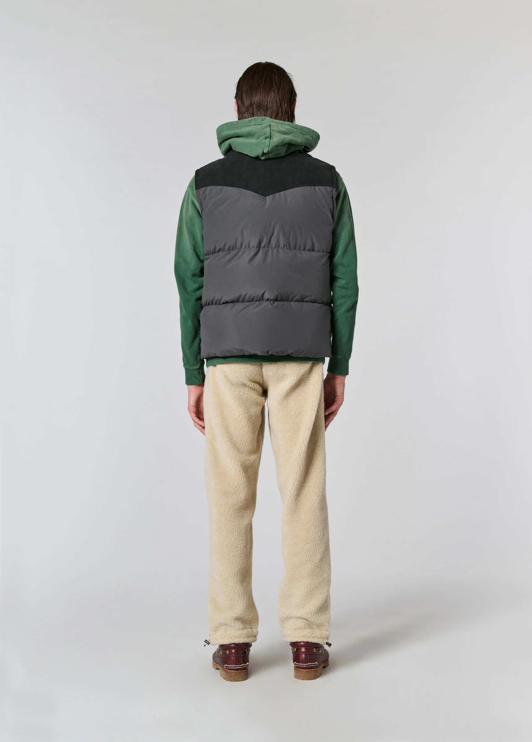 Suede Puffer Vest | Black - Image 7